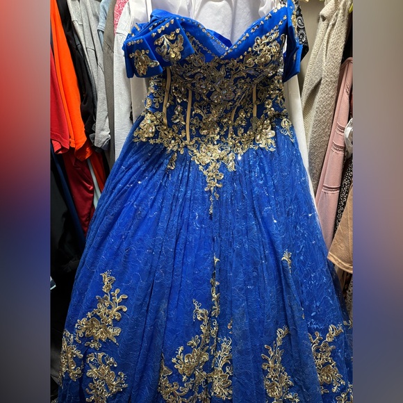 Princesa By Ariana Vara - Picture 3 of 6